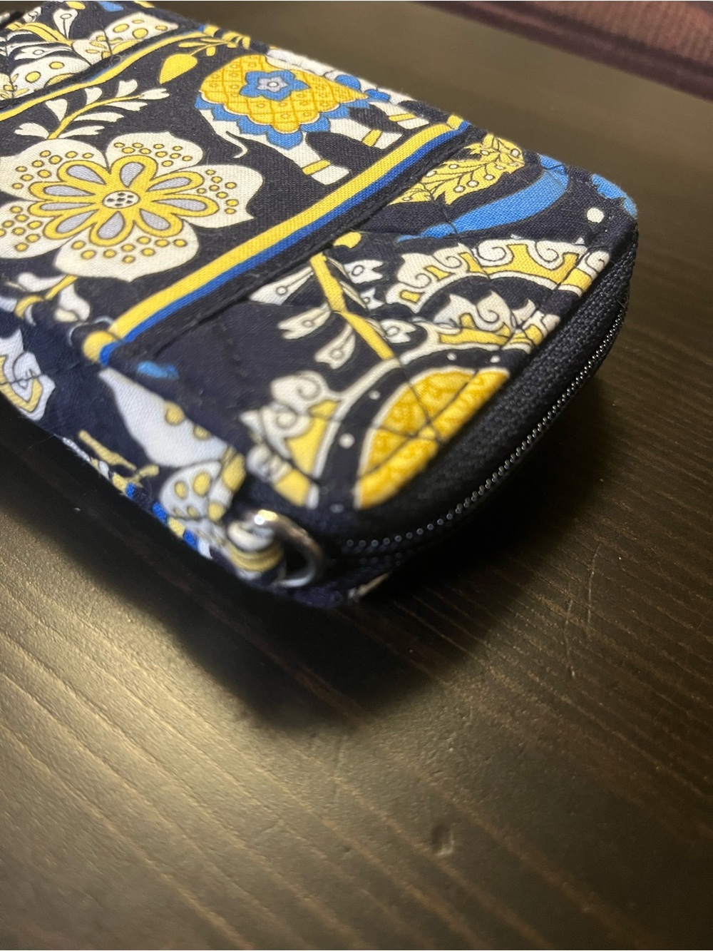Retired Vera Bradley Ellie Blue Elephant Phone Case - Picture 3 of 5